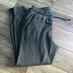 Under Armor cuffed sweatpants